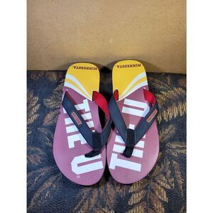 U of M Gophers Men's Flip Flips- Size 11/12